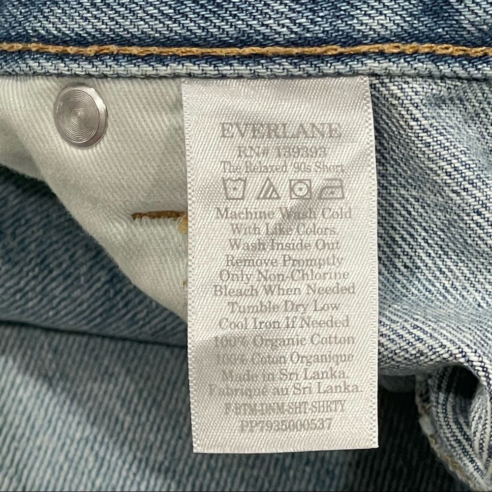 Everlane - The Relaxed '90s Short - Picture 5 of 10